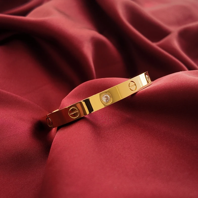 Brazalete de Tornillos Tono Oro Amarillo con Kit de Regalo