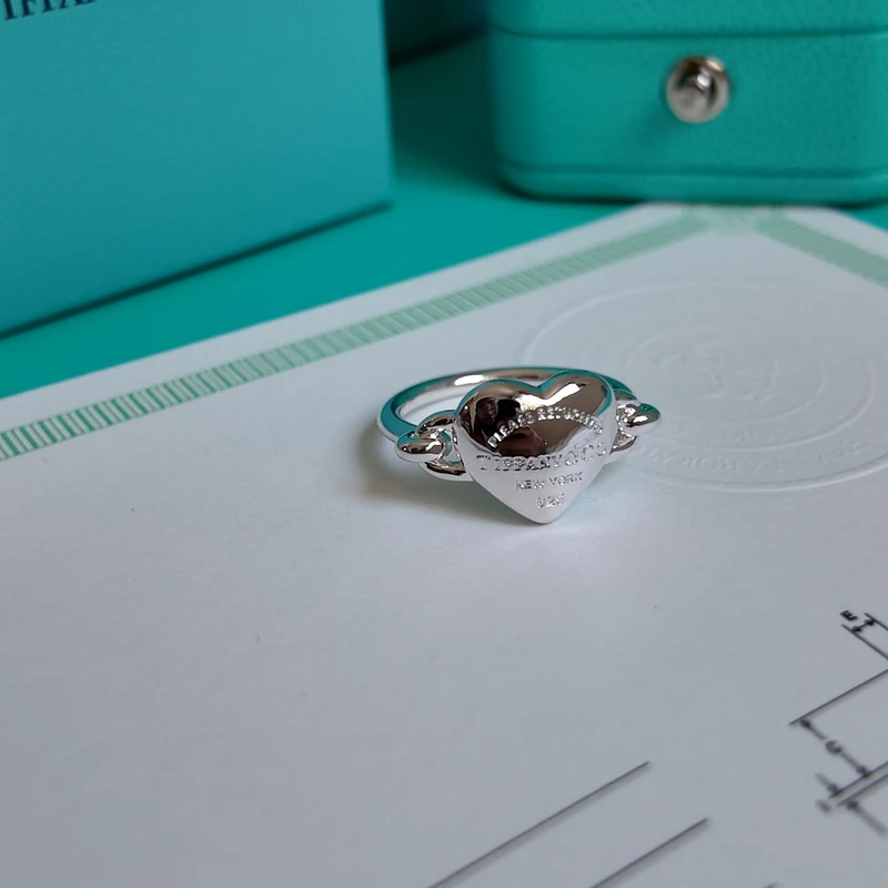 Anillo Corazón 3D en Plata 925