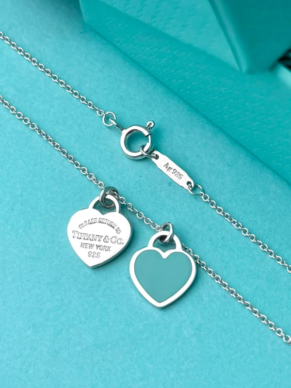 Collar Return to Tiffany Mini Azul con Doble Placa de Corazón y Kit de Regalo