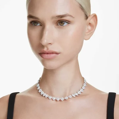 Collar de Corazones con Cristales Ajustable Acabado en Plata